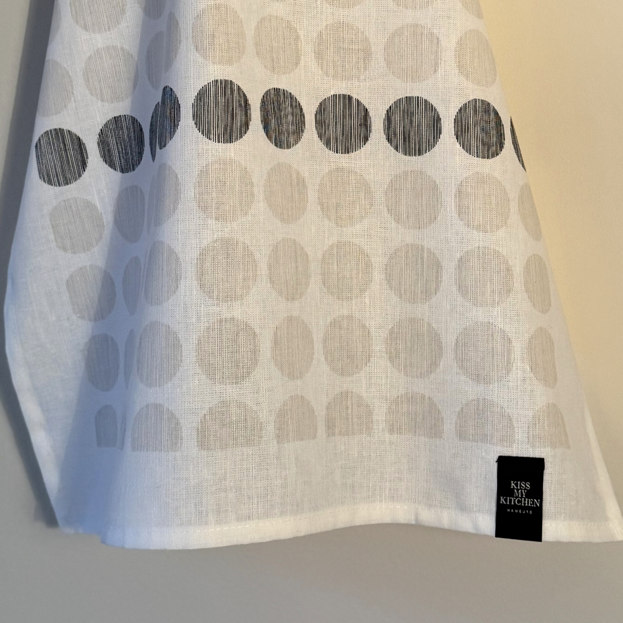 Geschirrtuch, Dots white black sand